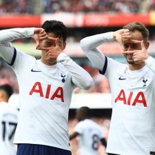 A primeira derrota do Liverpool na nova temporada foi contra o Tottenham Hotspur